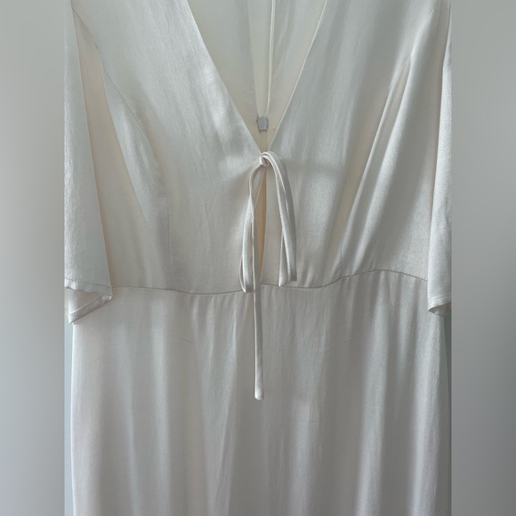 Park & Fifth Kendal Bridal Elopement Dress in Pearl Satin - Picture 4 of 10